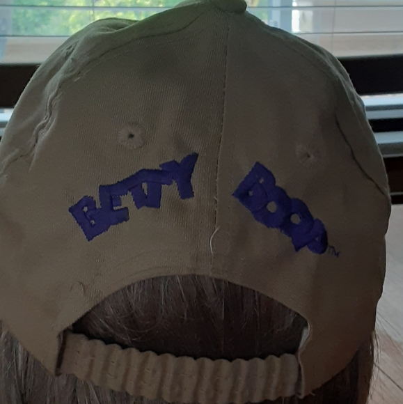 Betty Boop cap, never worn no tags - Picture 2 of 2